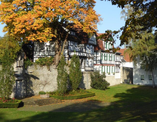 paderborner_wallanlagen_bildnachweis_karlakrieger_1-jpg__1920x1496_q90_crop_subsampling-2_upscale